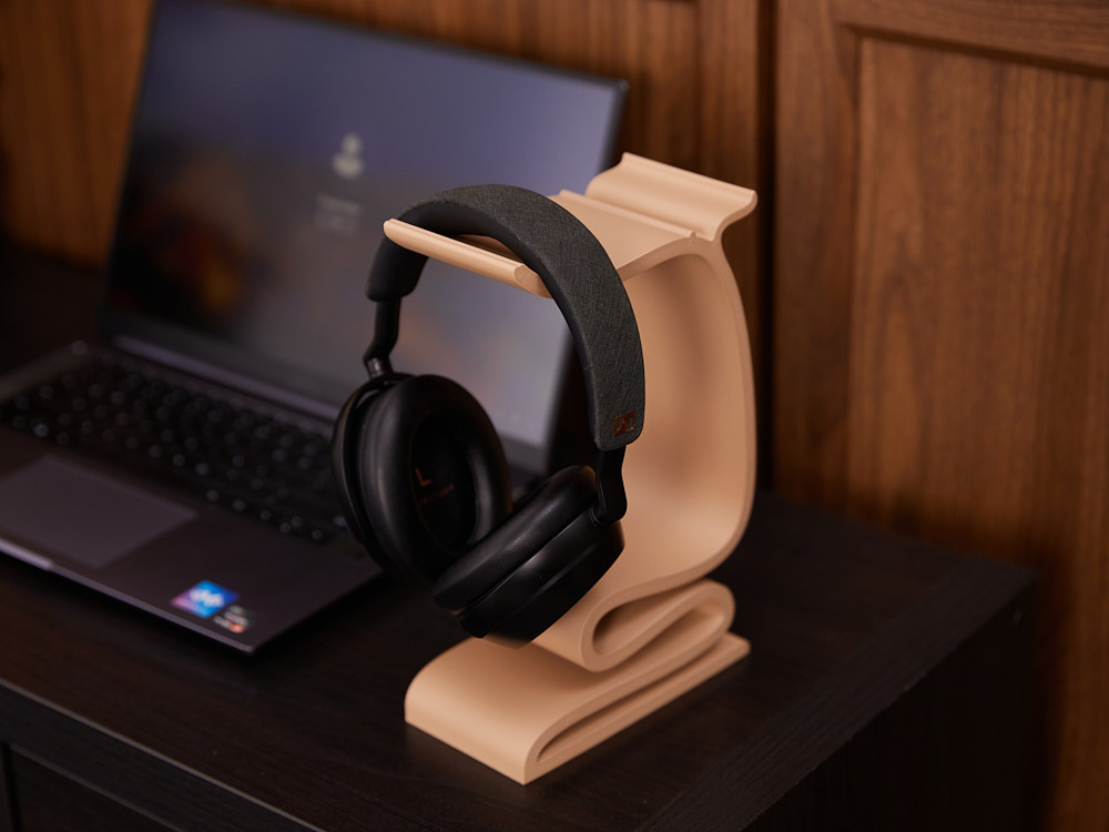 Dual Headphone Stand by Liyou