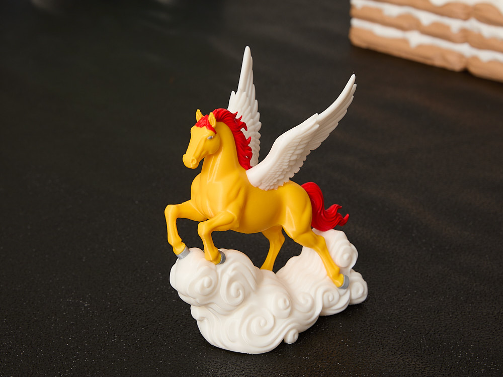 Multi-color Pegasus with Cloud by Snapmaker